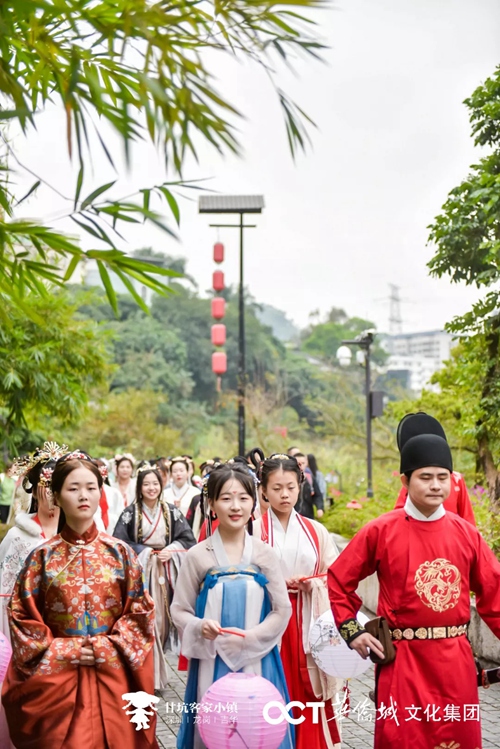 新年来甘坑客家小镇看花灯！